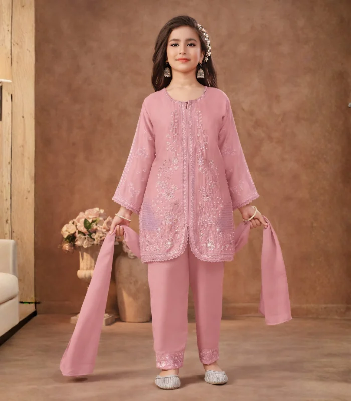 Blush Grace Embroidered Kurta Set